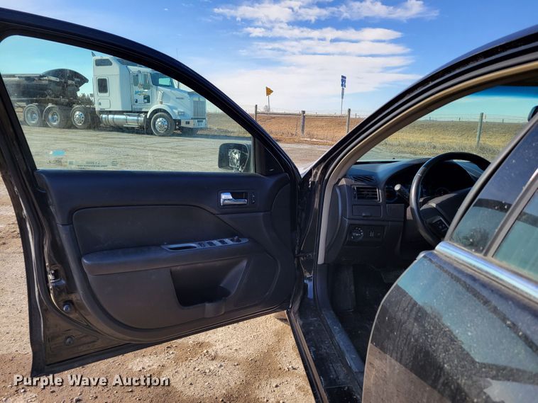 image for item LY9990 2012 Ford Fusion SEL