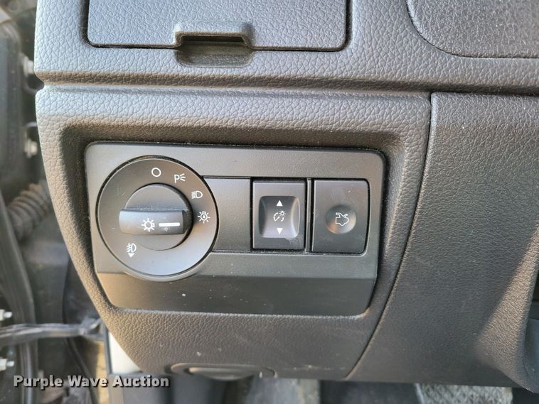 image for item LY9990 2012 Ford Fusion SEL