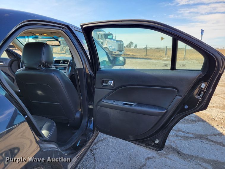 image for item LY9990 2012 Ford Fusion SEL