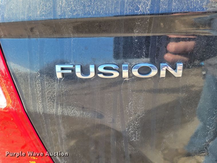 image for item LY9990 2012 Ford Fusion SEL