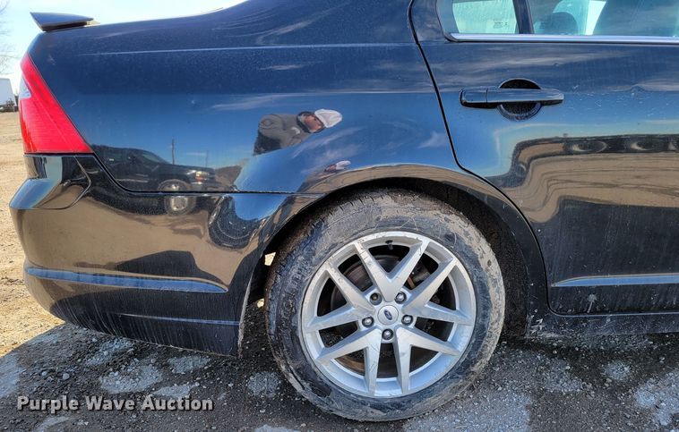 image for item LY9990 2012 Ford Fusion SEL