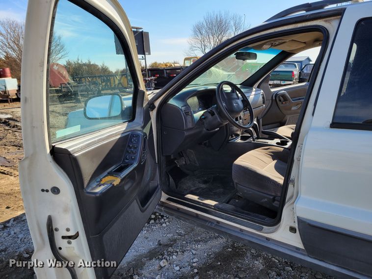 image for item LY9991 2001 Jeep Grand Cherokee Laredo  SUV