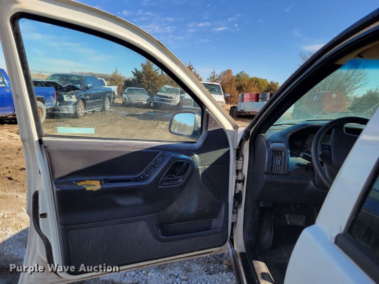 image for item LY9991 2001 Jeep Grand Cherokee Laredo  SUV