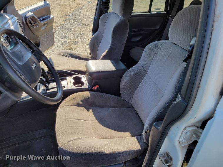 image for item LY9991 2001 Jeep Grand Cherokee Laredo  SUV