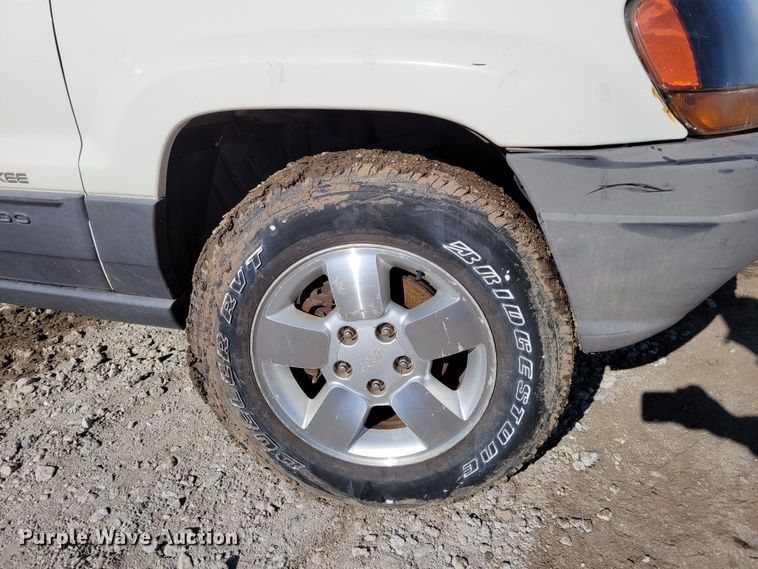 image for item LY9991 2001 Jeep Grand Cherokee Laredo  SUV