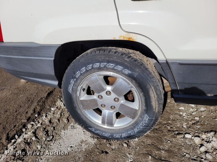 image for item LY9991 2001 Jeep Grand Cherokee Laredo  SUV