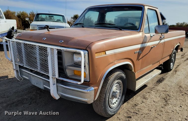 image for item LY9992 1981 Ford F150  pickup truck