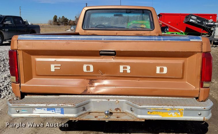 image for item LY9992 1981 Ford F150  pickup truck