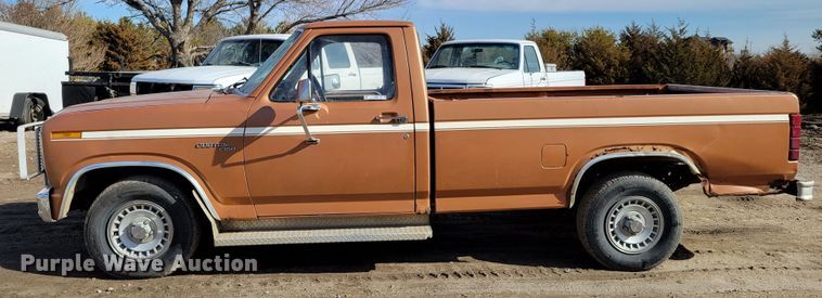 image for item LY9992 1981 Ford F150  pickup truck