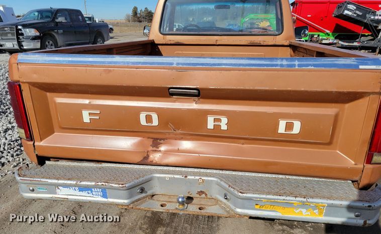 image for item LY9992 1981 Ford F150  pickup truck