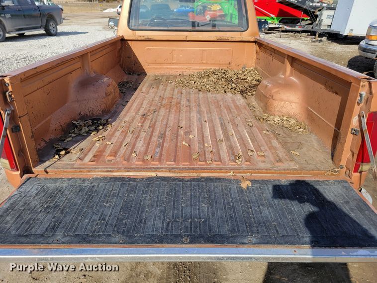 image for item LY9992 1981 Ford F150  pickup truck