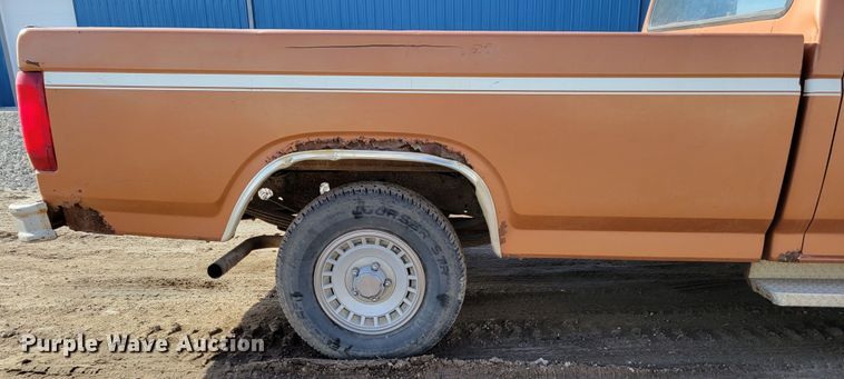 image for item LY9992 1981 Ford F150  pickup truck