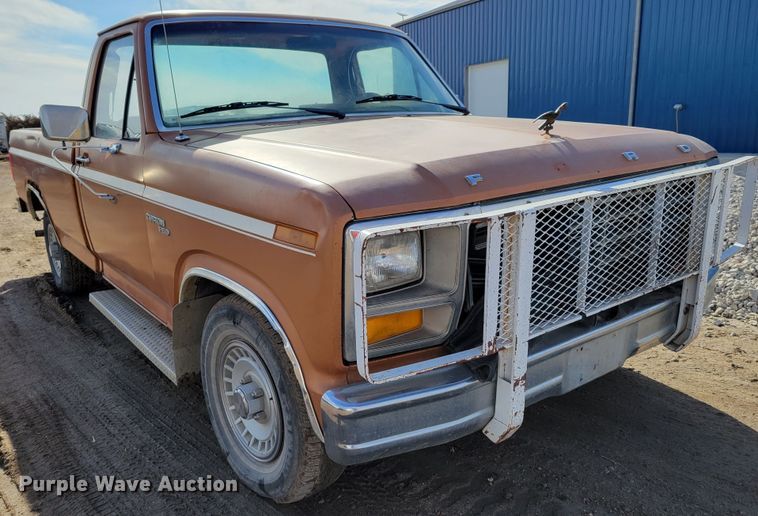 image for item LY9992 1981 Ford F150  pickup truck