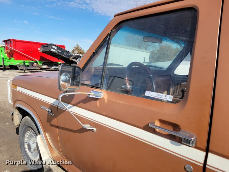 image for item LY9992 1981 Ford F150  pickup truck