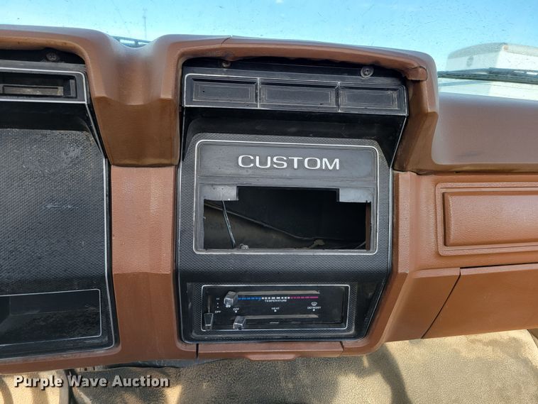 image for item LY9992 1981 Ford F150  pickup truck