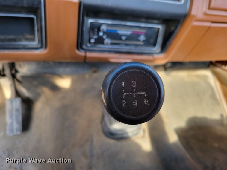 image for item LY9992 1981 Ford F150  pickup truck