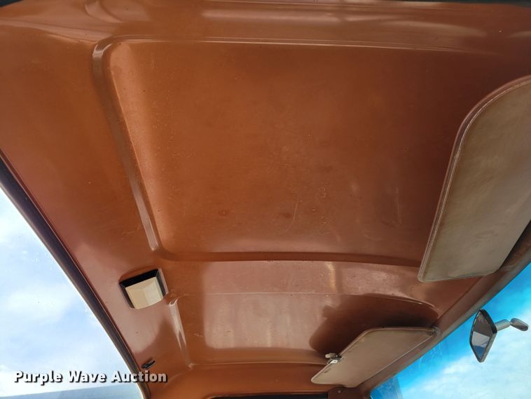 image for item LY9992 1981 Ford F150  pickup truck