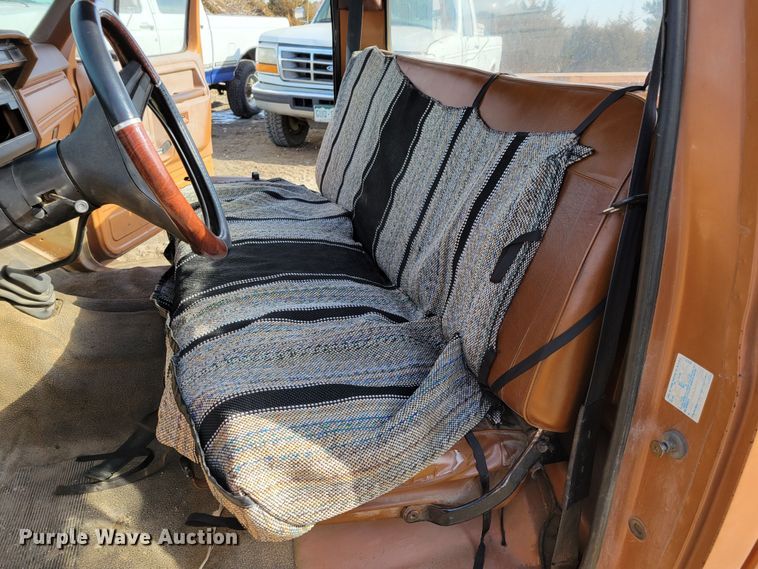 image for item LY9992 1981 Ford F150  pickup truck