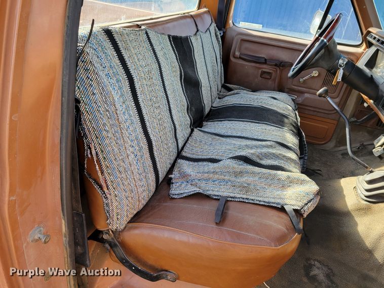 image for item LY9992 1981 Ford F150  pickup truck