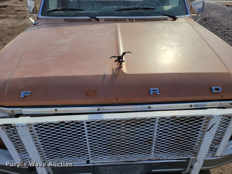 image for item LY9992 1981 Ford F150  pickup truck