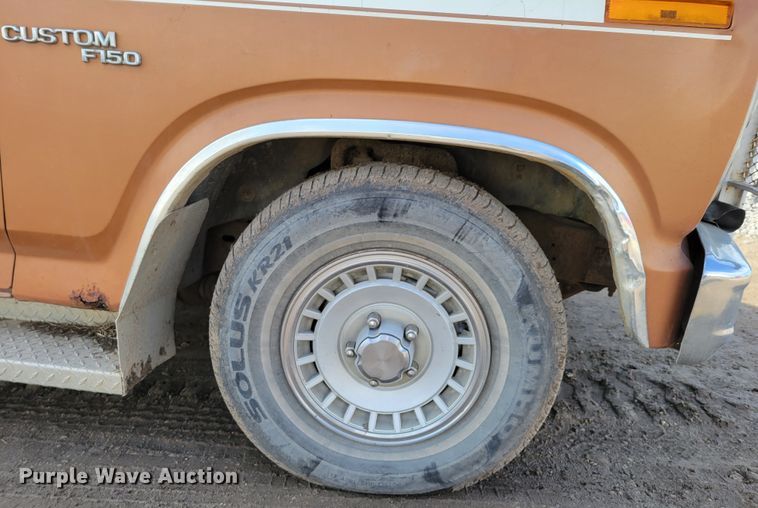 image for item LY9992 1981 Ford F150  pickup truck