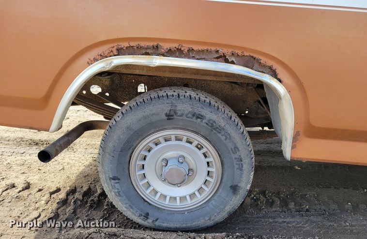 image for item LY9992 1981 Ford F150  pickup truck