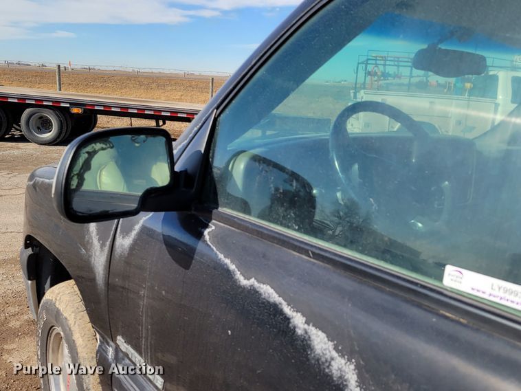 image for item LY9993 2000 Chevrolet Tahoe  SUV