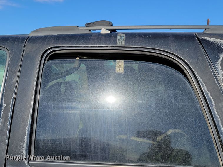 image for item LY9993 2000 Chevrolet Tahoe  SUV