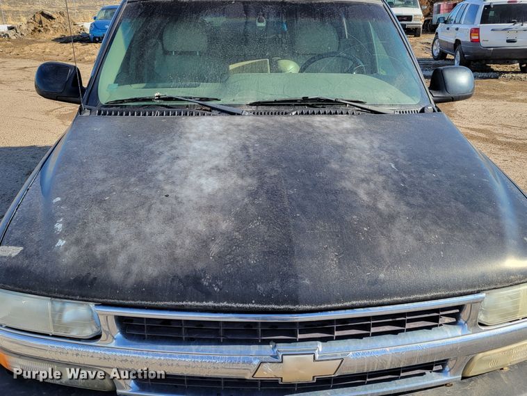 image for item LY9993 2000 Chevrolet Tahoe  SUV