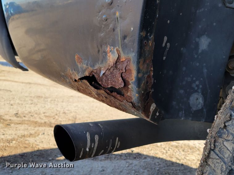 image for item LY9993 2000 Chevrolet Tahoe  SUV