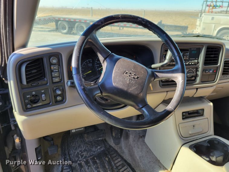 image for item LY9993 2000 Chevrolet Tahoe  SUV