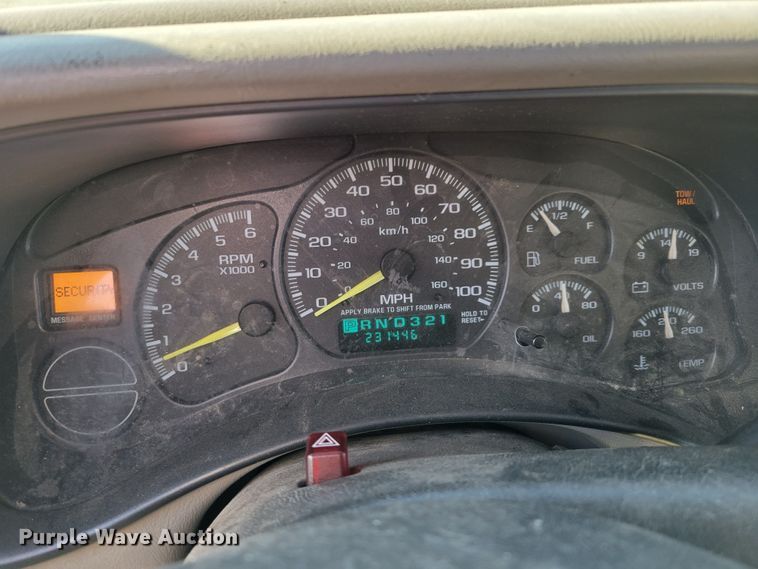 image for item LY9993 2000 Chevrolet Tahoe  SUV