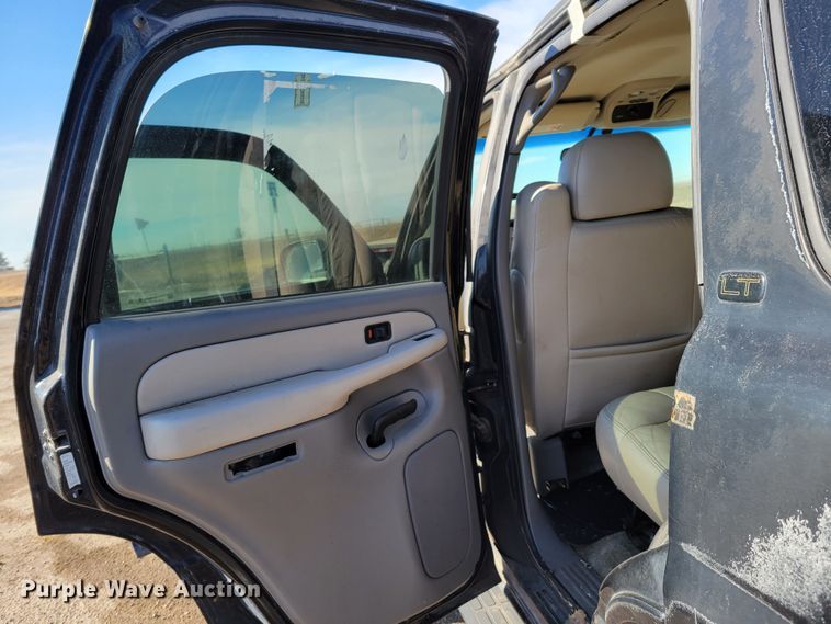 image for item LY9993 2000 Chevrolet Tahoe  SUV