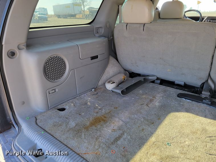 image for item LY9993 2000 Chevrolet Tahoe  SUV