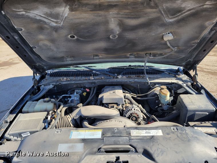 image for item LY9993 2000 Chevrolet Tahoe  SUV