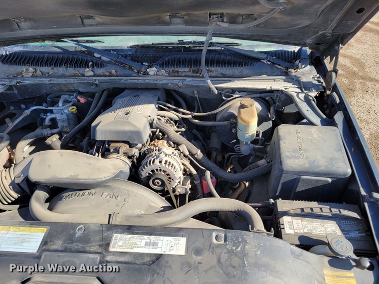 image for item LY9993 2000 Chevrolet Tahoe  SUV