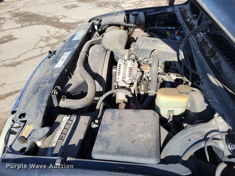 image for item LY9993 2000 Chevrolet Tahoe  SUV