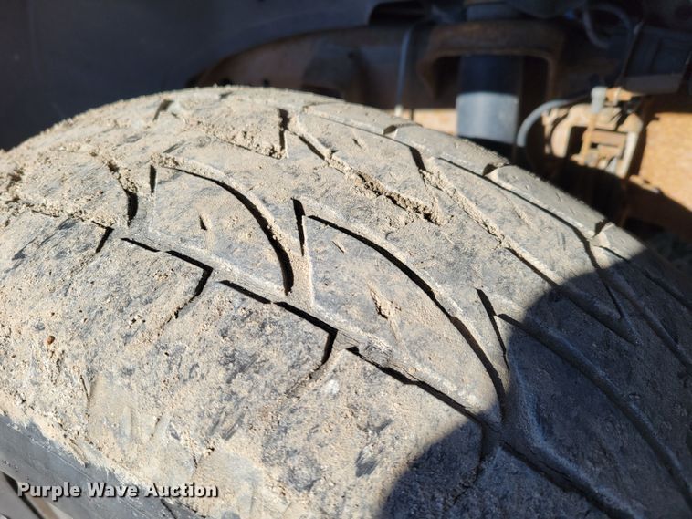 image for item LY9993 2000 Chevrolet Tahoe  SUV