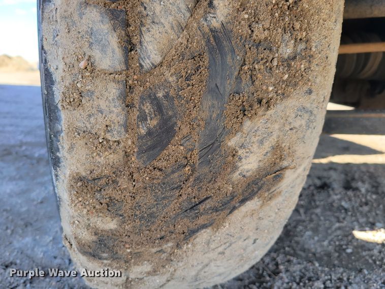 image for item LY9993 2000 Chevrolet Tahoe  SUV