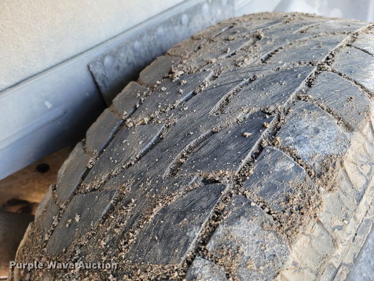 image for item LY9993 2000 Chevrolet Tahoe  SUV