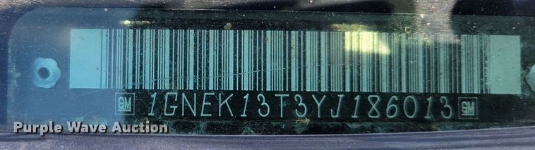 image for item LY9993 2000 Chevrolet Tahoe  SUV