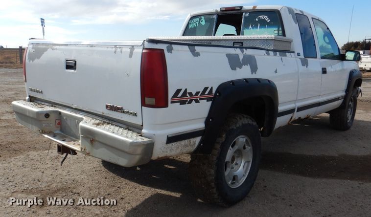image for item LY9994 1995 GMC Sierra 1500  pickup truck