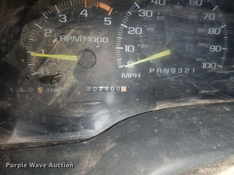 image for item LY9994 1995 GMC Sierra 1500  pickup truck