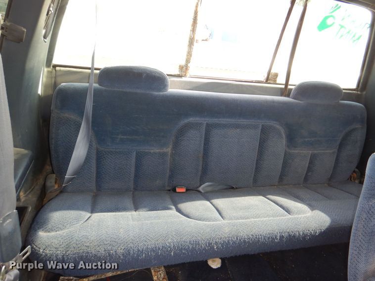 image for item LY9994 1995 GMC Sierra 1500  pickup truck