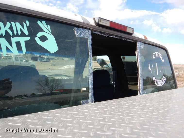 image for item LY9994 1995 GMC Sierra 1500  pickup truck