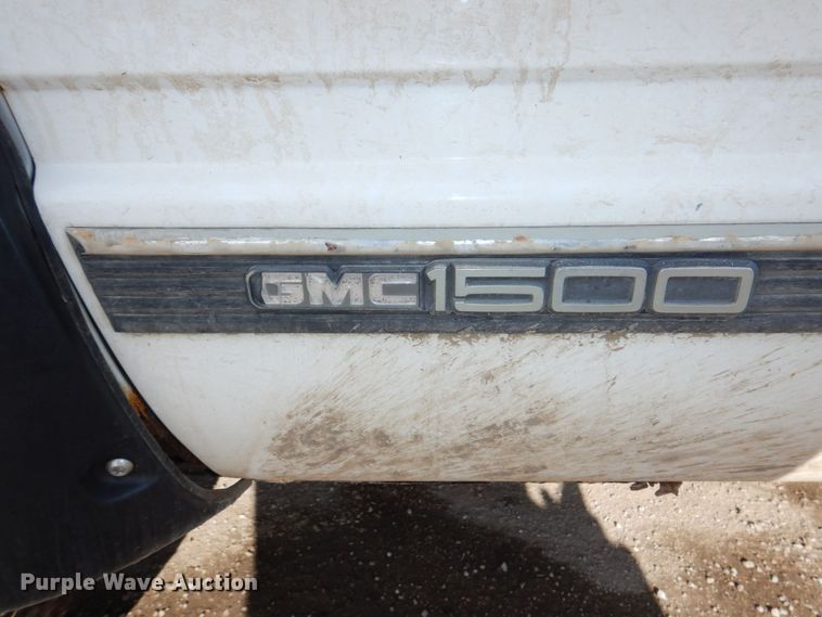image for item LY9994 1995 GMC Sierra 1500  pickup truck