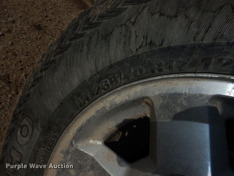 image for item LY9994 1995 GMC Sierra 1500  pickup truck