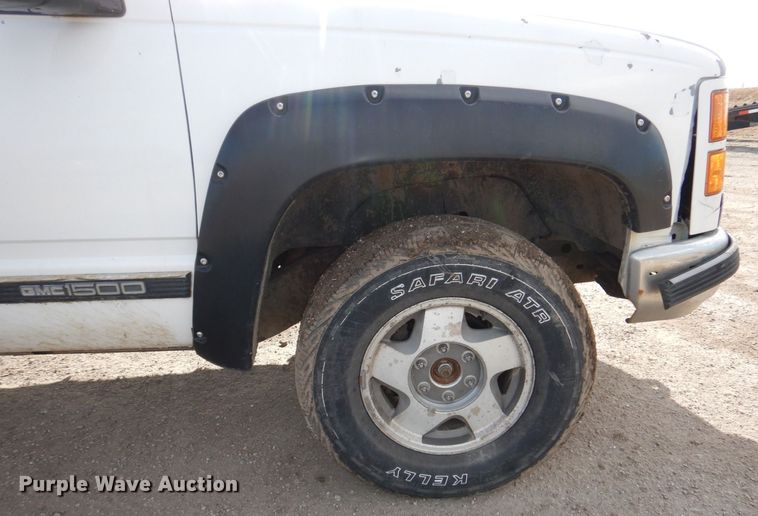 image for item LY9994 1995 GMC Sierra 1500  pickup truck