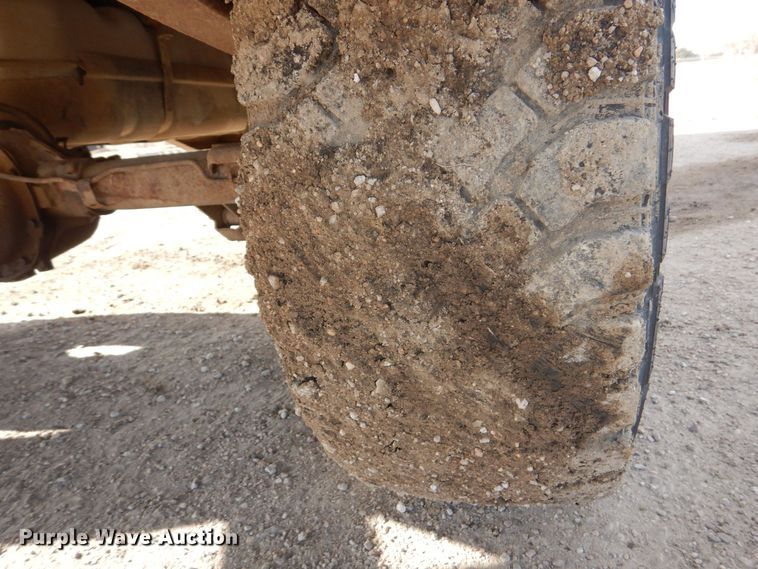 image for item LY9994 1995 GMC Sierra 1500  pickup truck