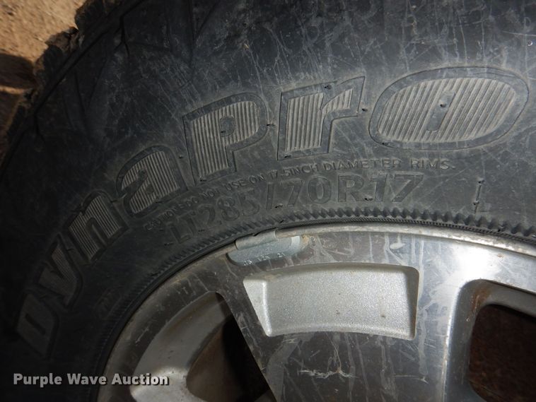 image for item LY9994 1995 GMC Sierra 1500  pickup truck